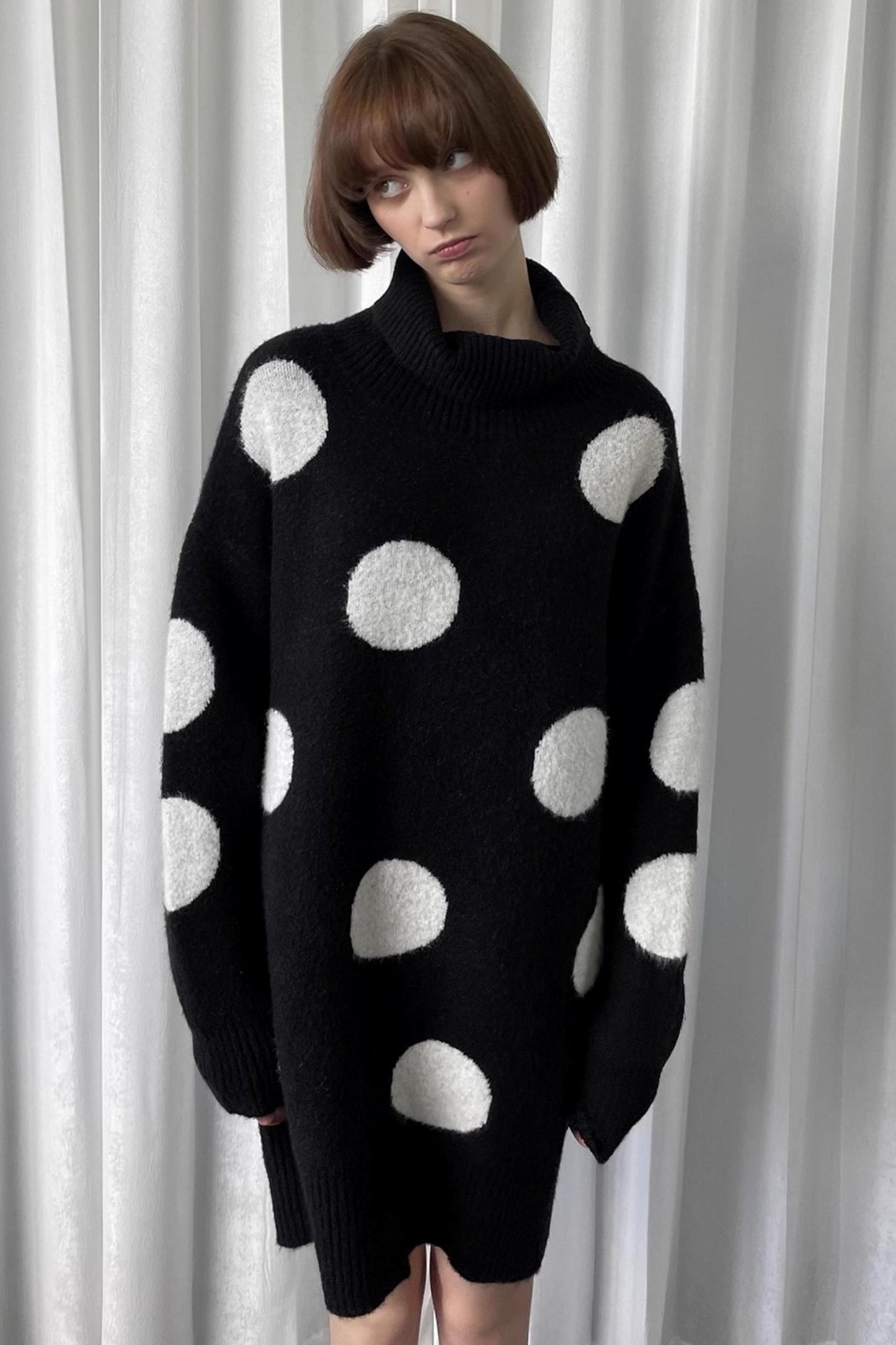 Lazy Pile Collar Sweater