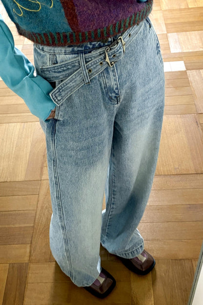 Loose Fit Straight Jeans