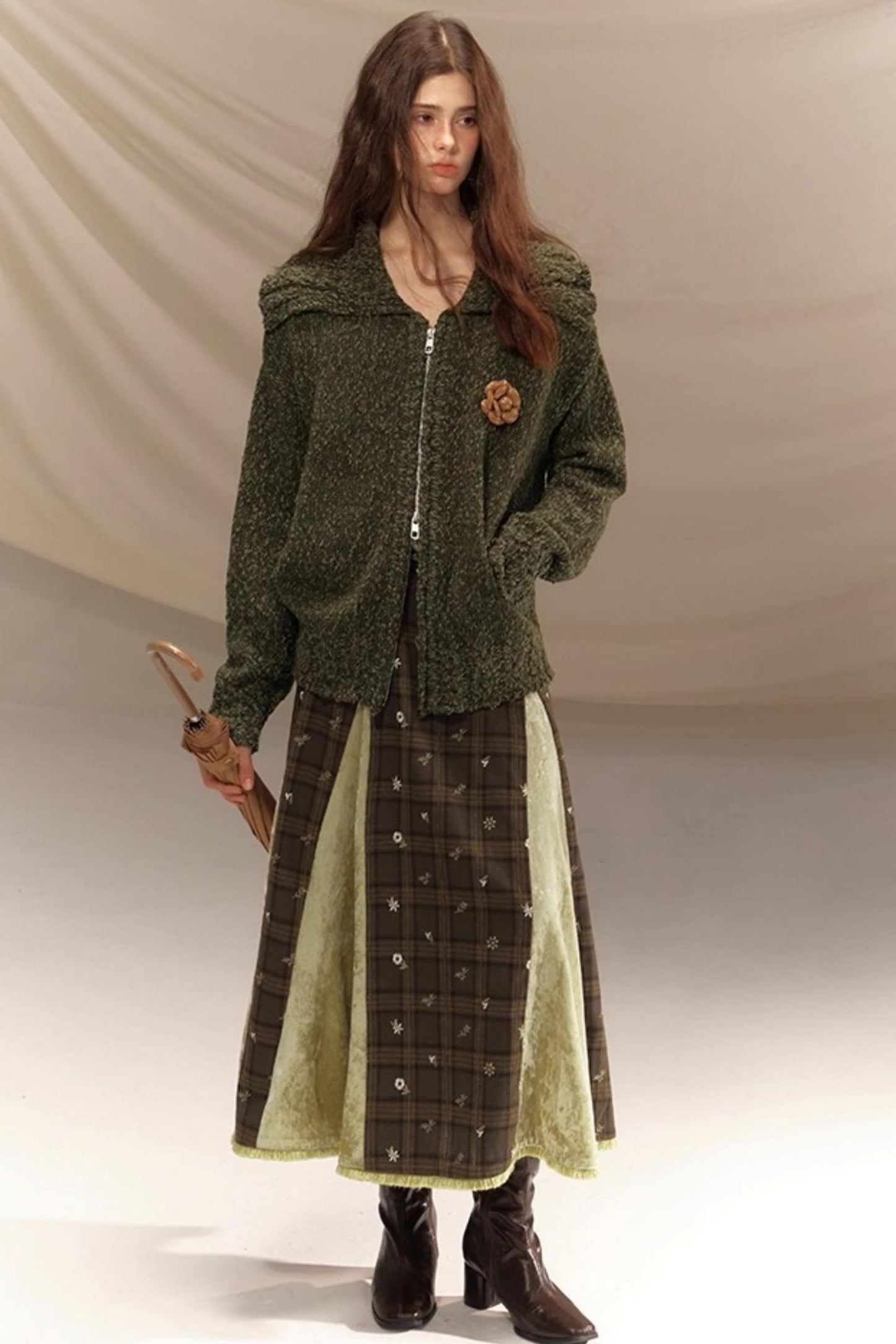 Embroidery Irregular Splicing Velvet Skirt