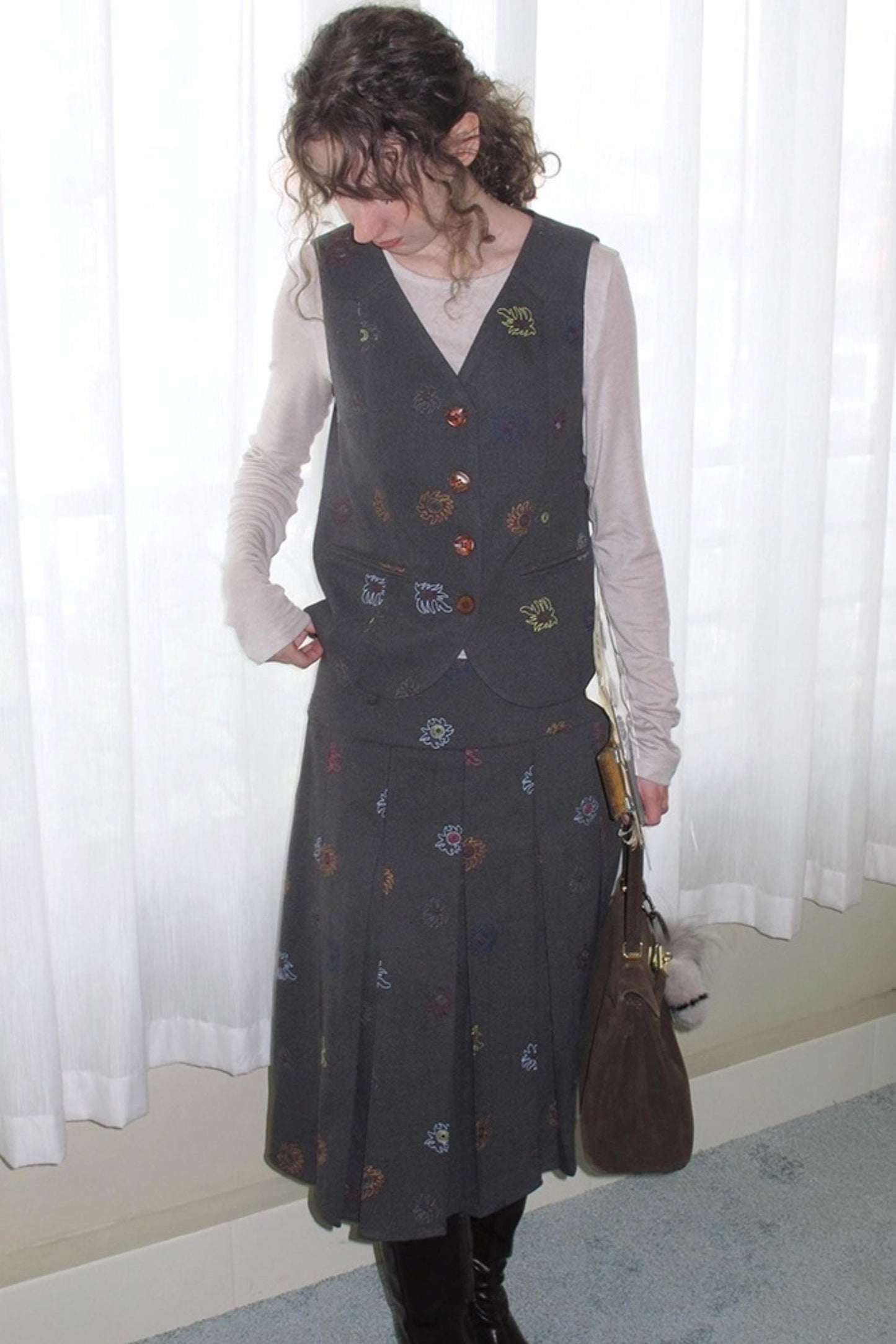 Needle Wool Vest Skirt Set-Up