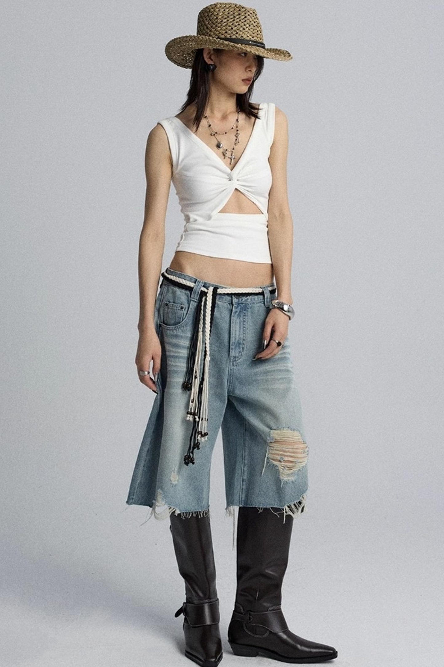 Black And White V-Neck Twisted Cut-Out Slim Vest