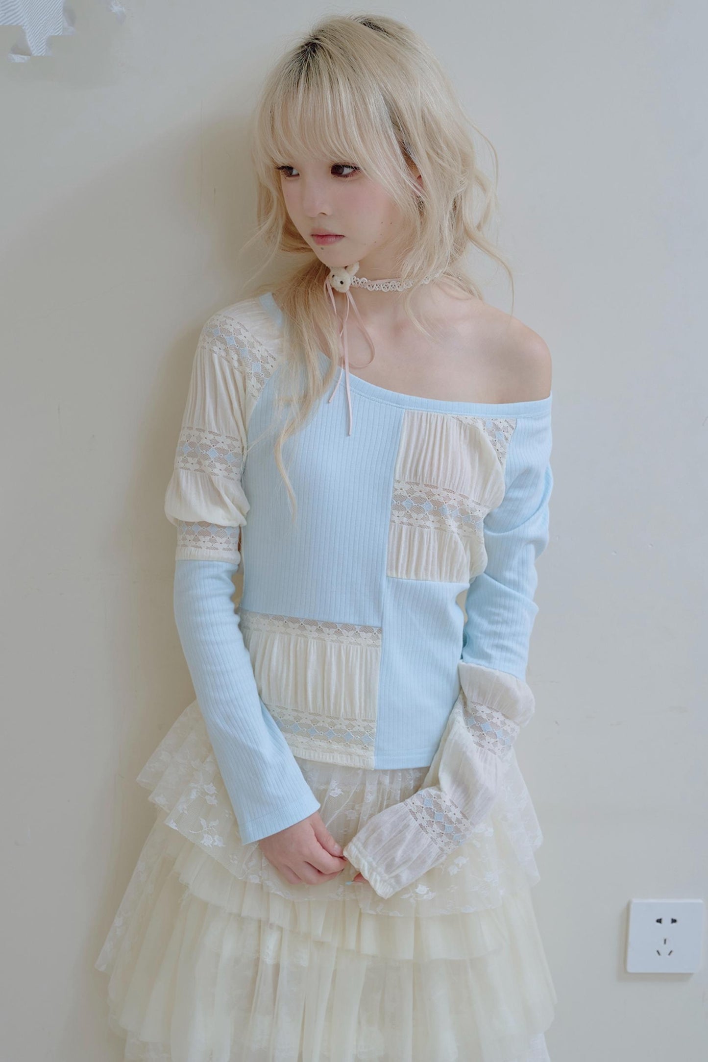 Beige Lace Blue Knit Crew Neck Long Sleeve Top