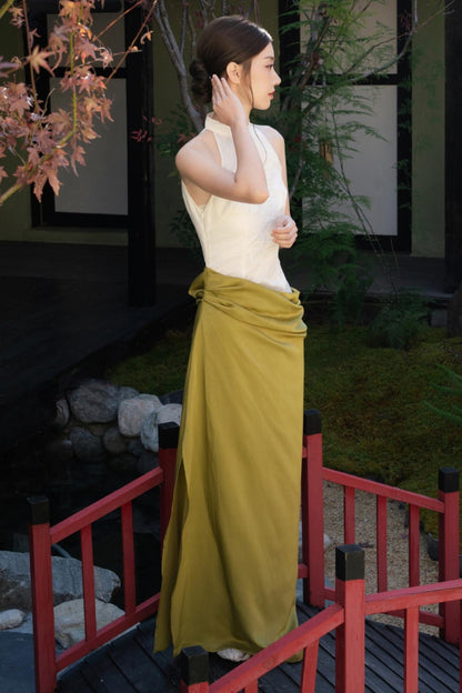 Traditional Grace Sleeveless Dress