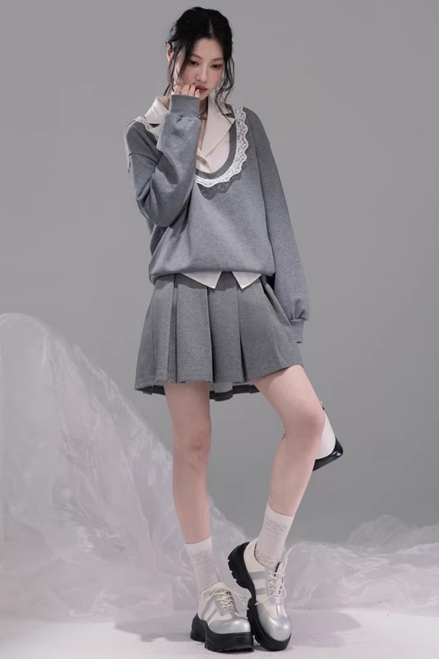 Chenwu Gray Pleated Skirt Sweatshirt Set