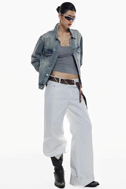 Handgefertigte Jeansjacke mit Silberverzierung