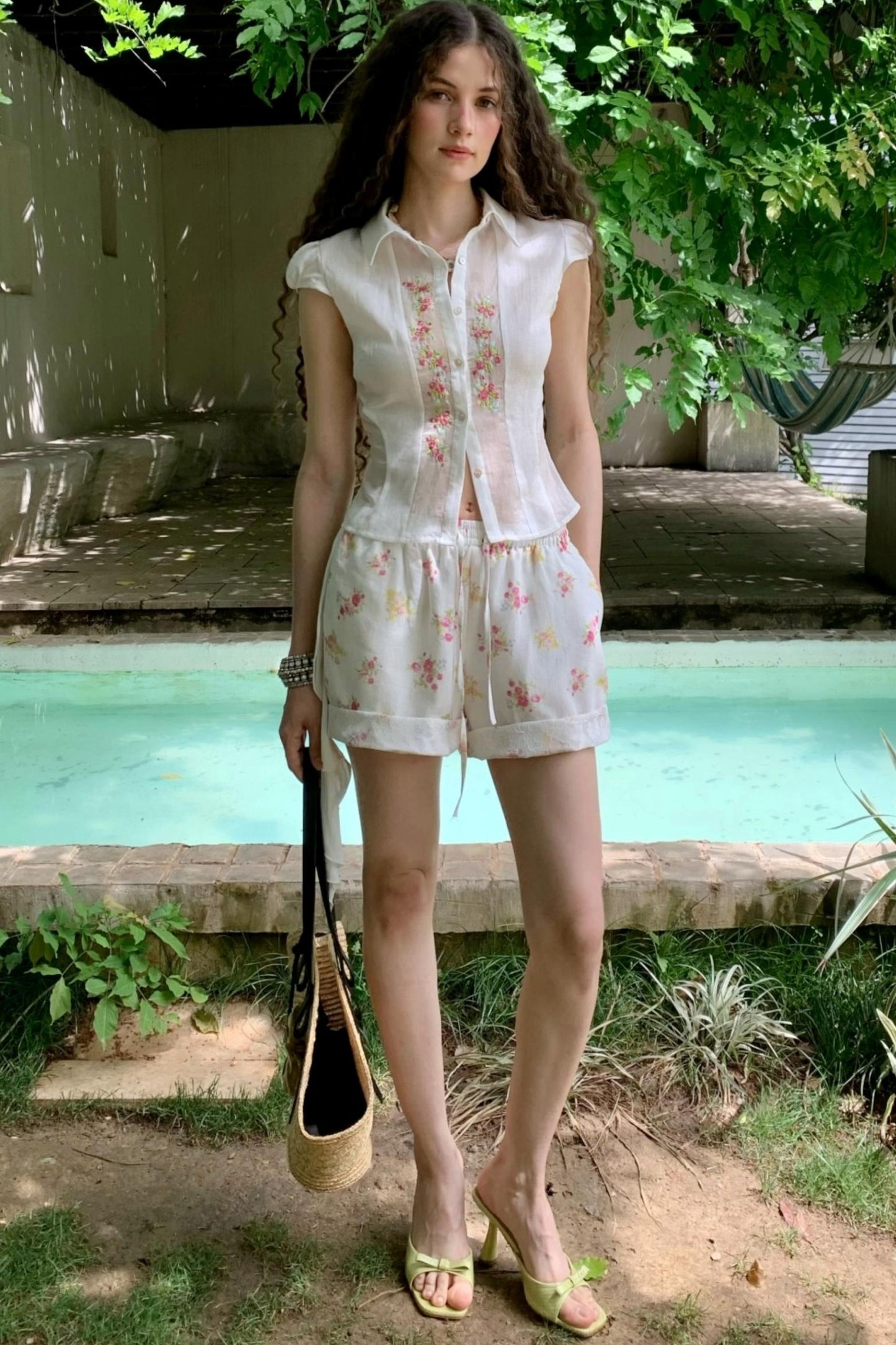 Elegant Floral Shirt And Skirt Set-Up