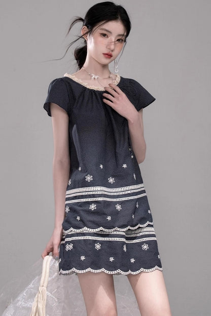 Coconut Sea Embroidered Set