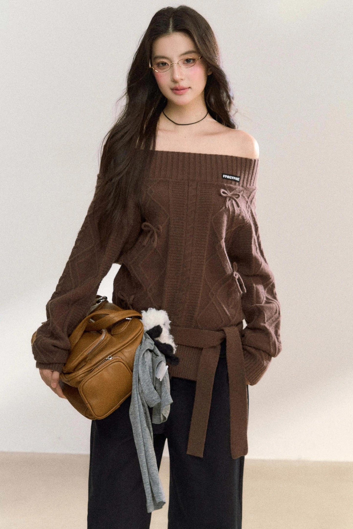 One-Shoulder Bow Knit Top