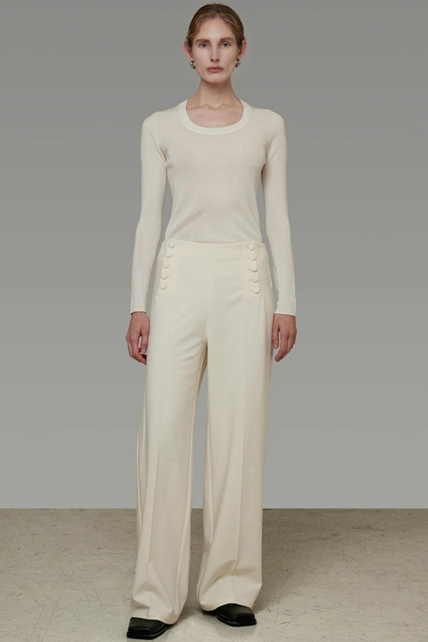 U-Neck Wool Slim Sweater