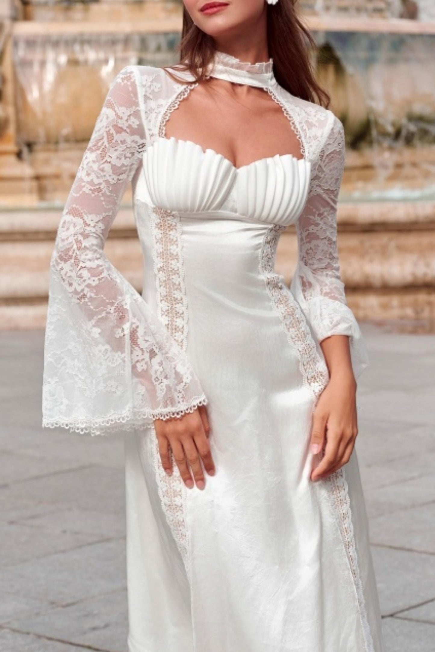 Moonlight Hera Lace Dress