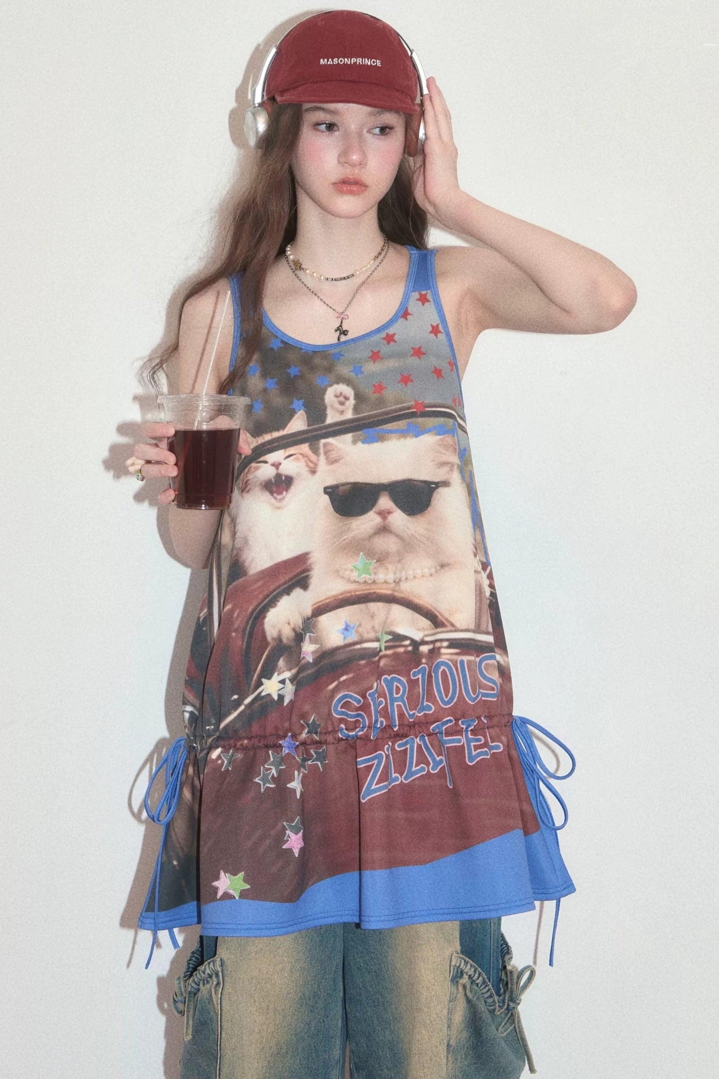Blaues Retro-Trägerkleid mit Katzenmuster im Straßenmode-Stil