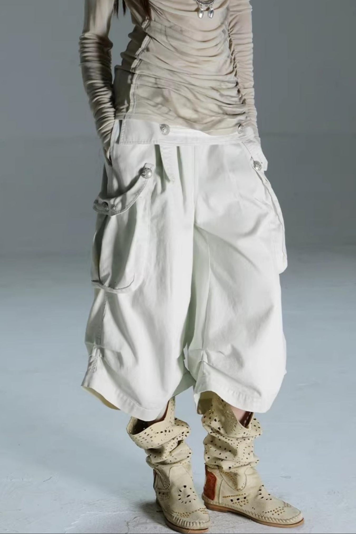 Retro Low-Waist Cargo Pants