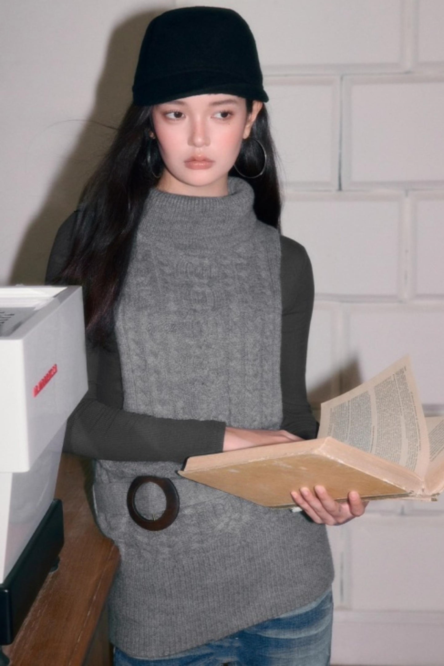 Turtleneck Sleeveless Sweater Vest