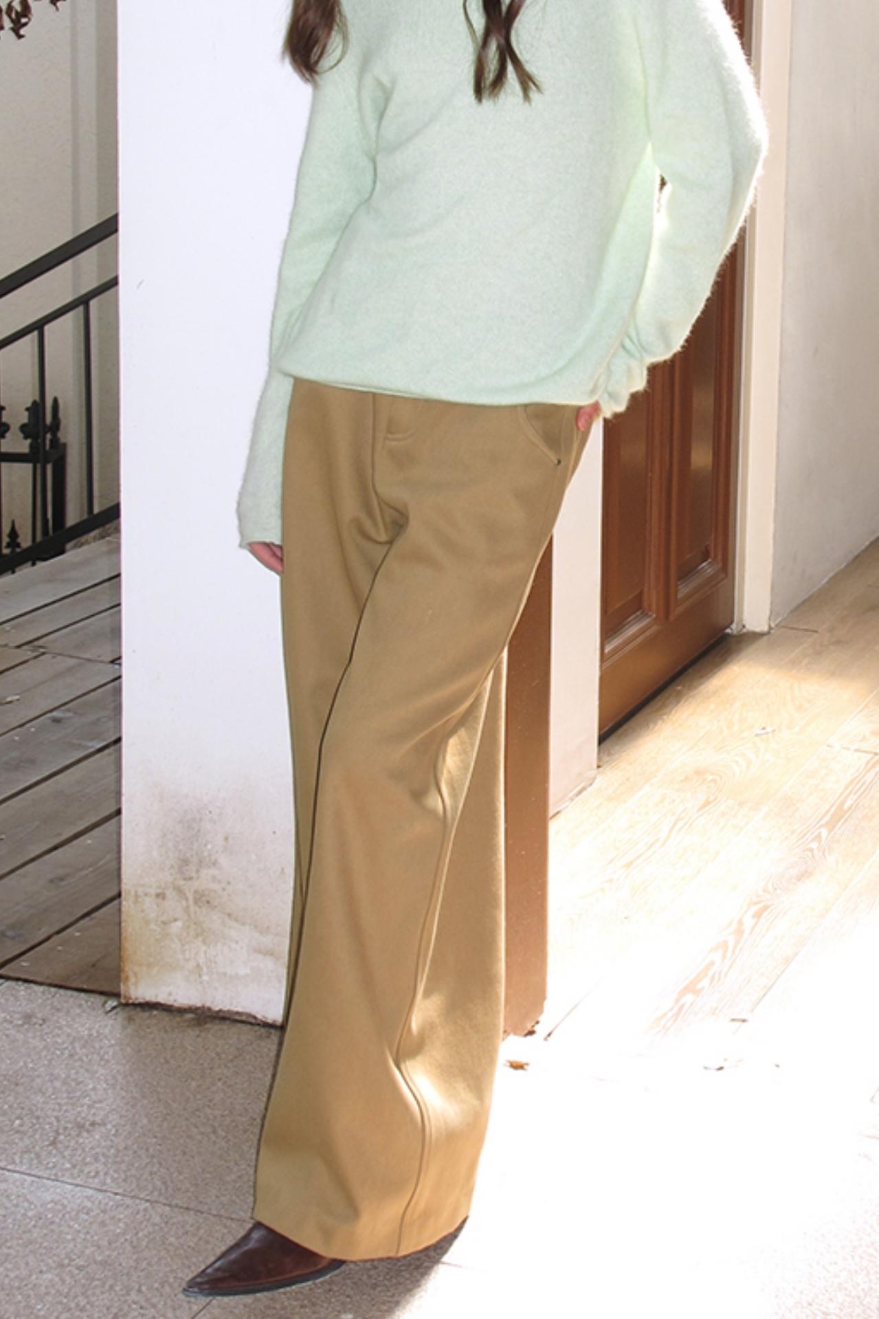 Sandstone Silhouette Velvet Denim Pants