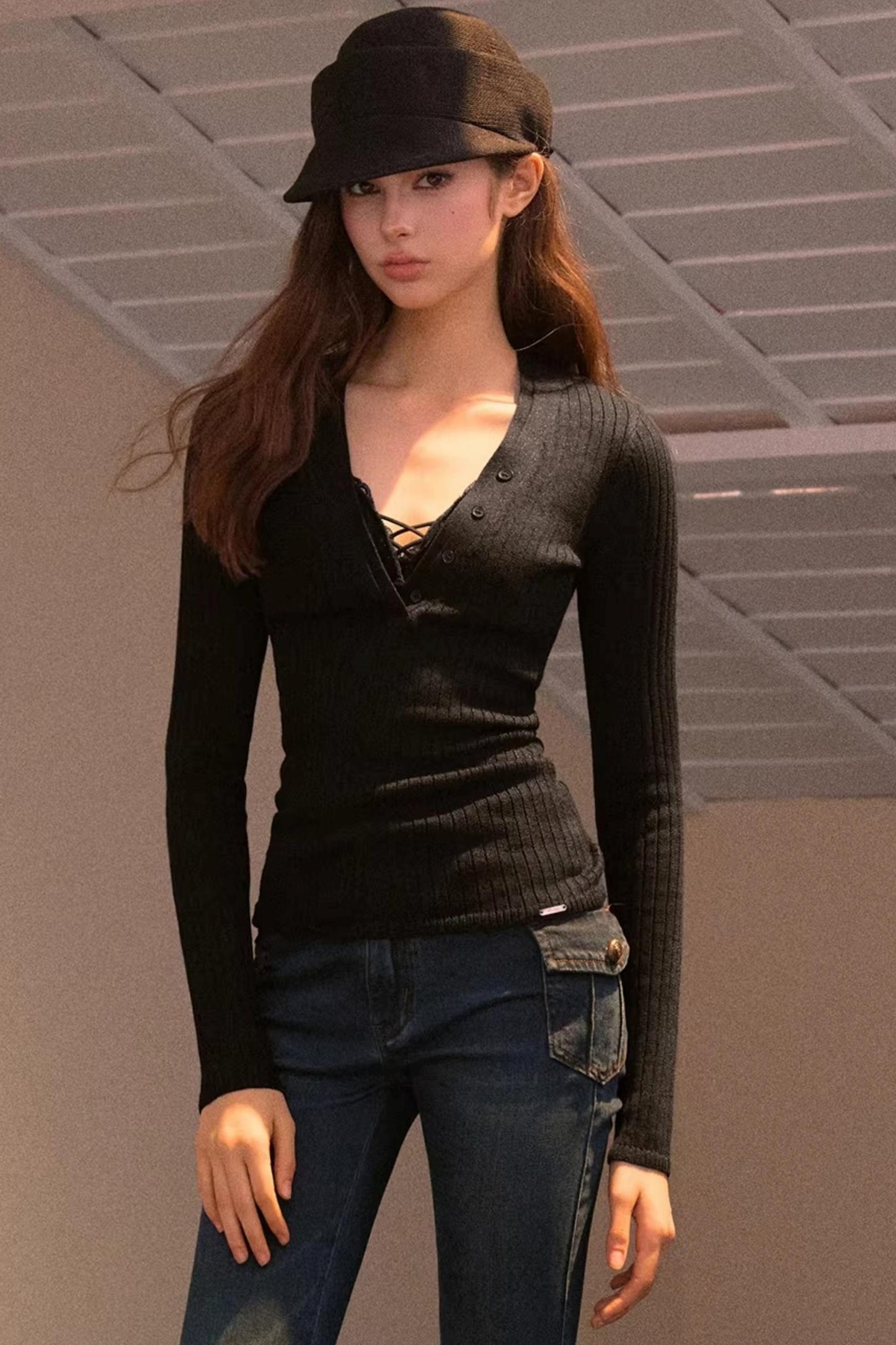 V-Ausschnitt Strickpullover
