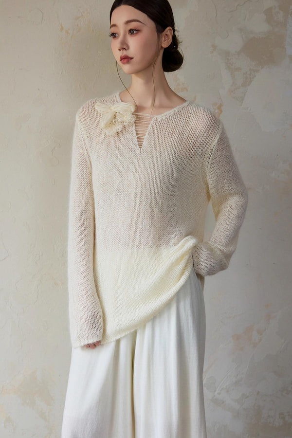 White Alpaca Wool Flower Sweater
