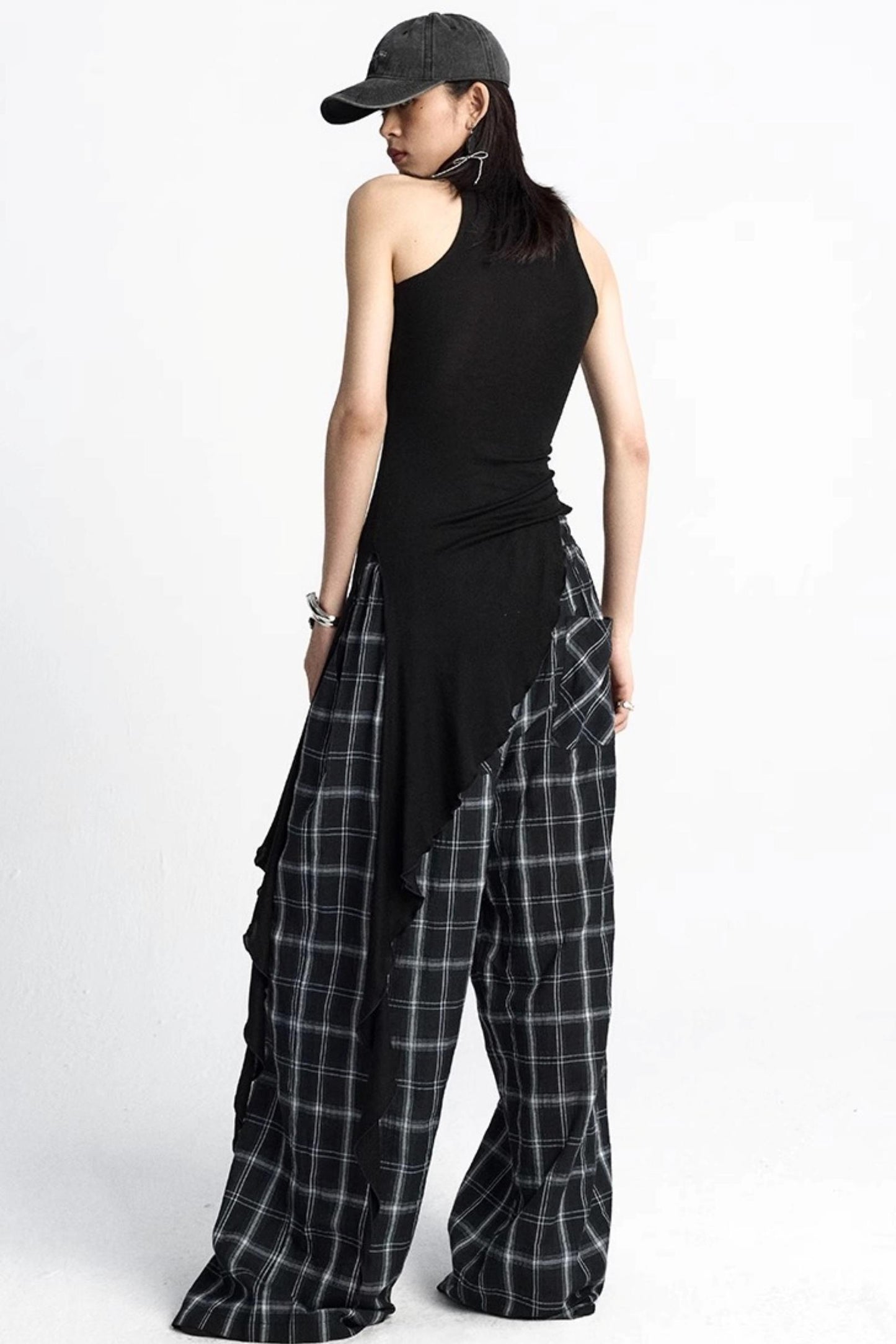 Black Ruffle Streamer Vest