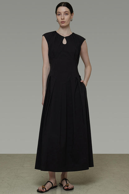 Chic Drop Black Dress