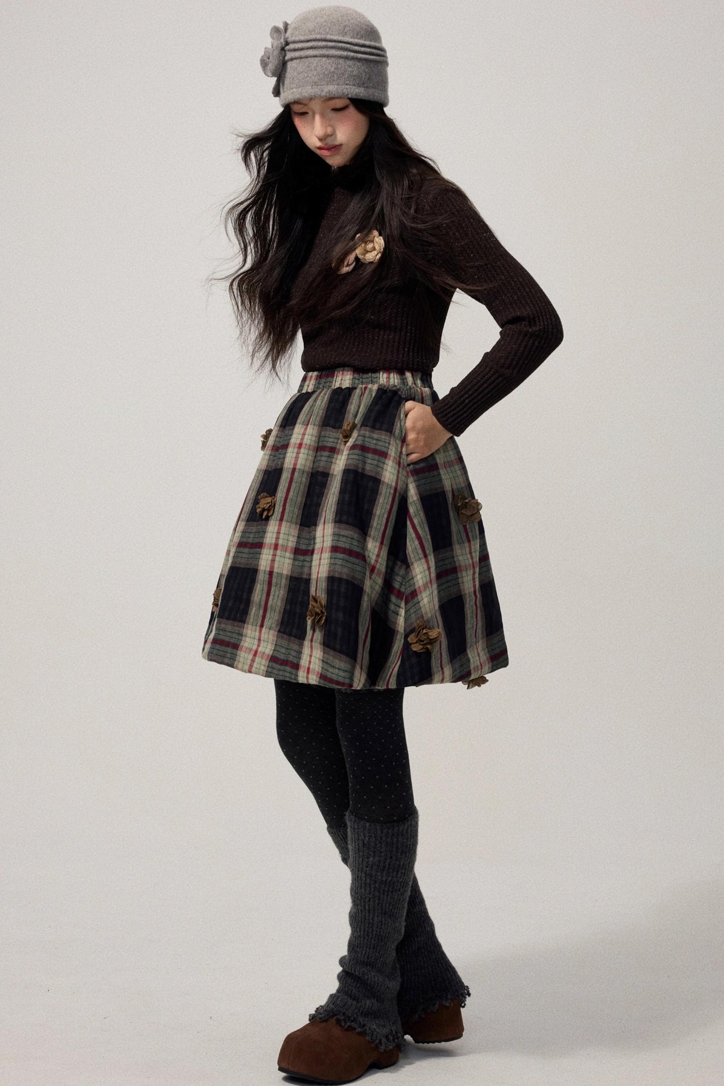 Detachable Corsage Turtleneck Sweater