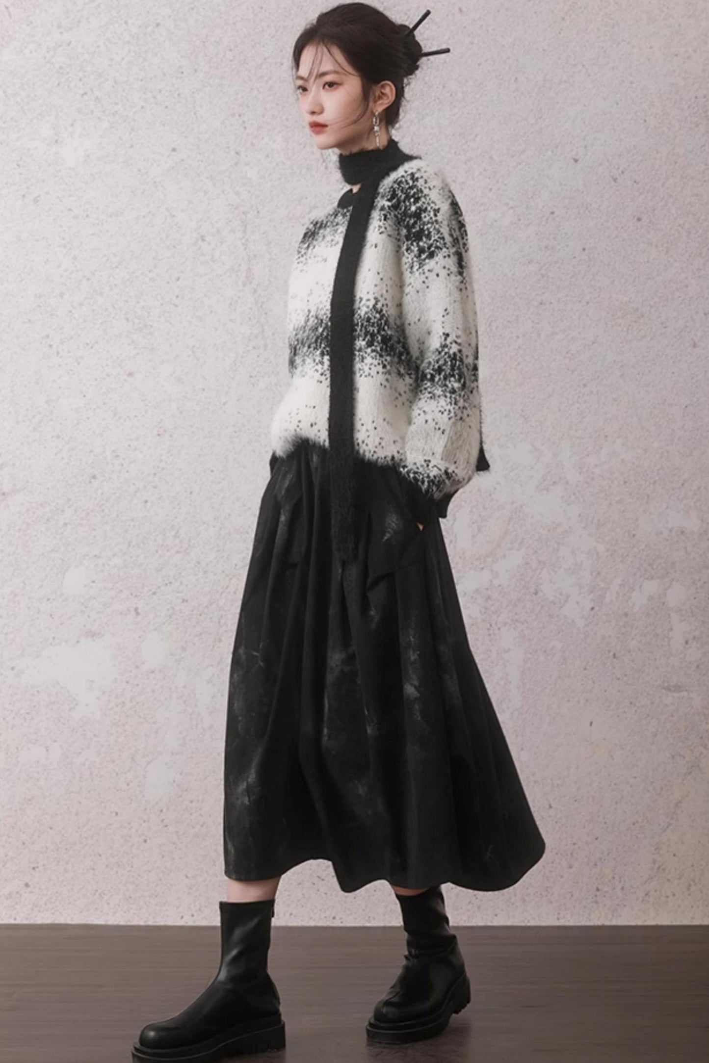 Tie-Dye Smoke Black Autumn Skirt