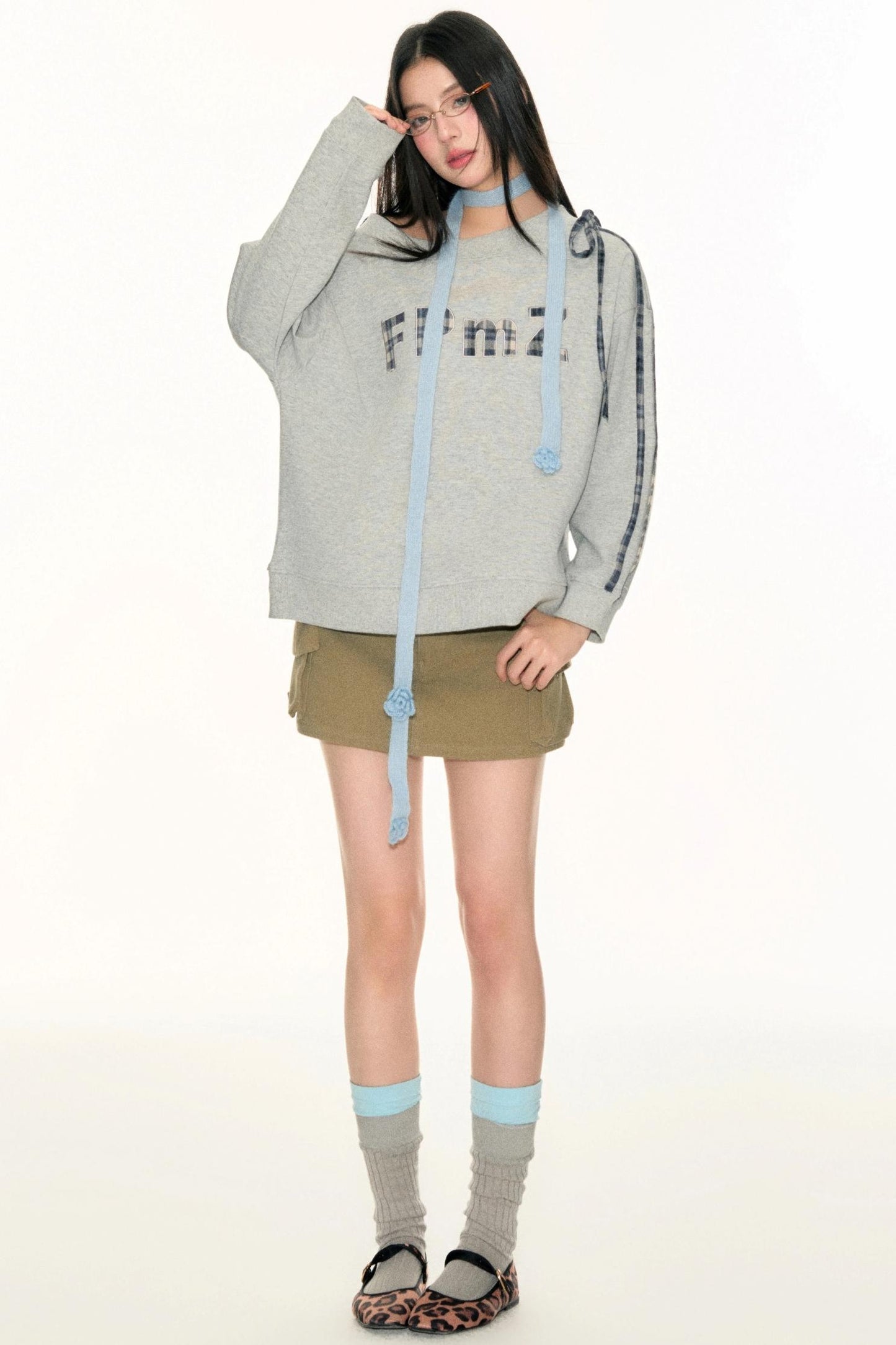 One-Line Letter Patch Sweatshirt