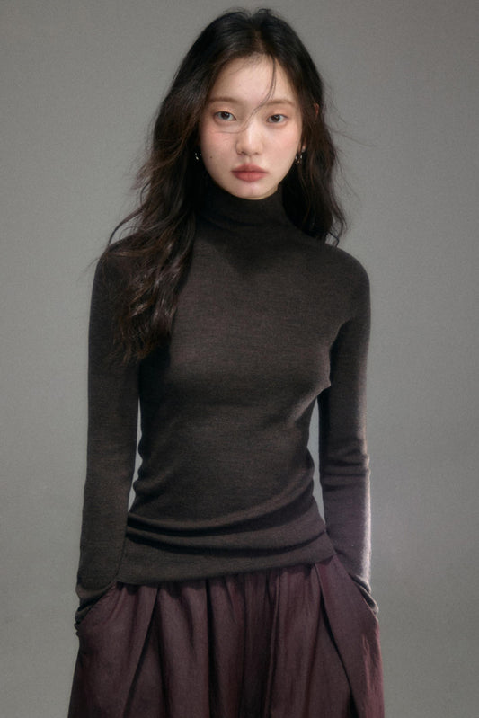 Yangtze Pure Wool Turtleneck Knit Top
