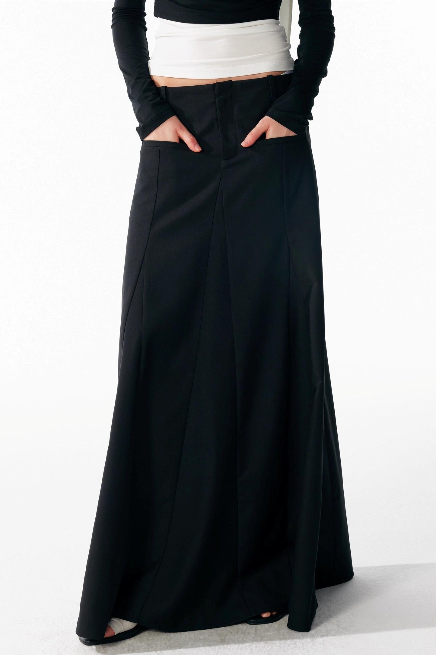 Vintage Black Low Waist A-Line Skirt