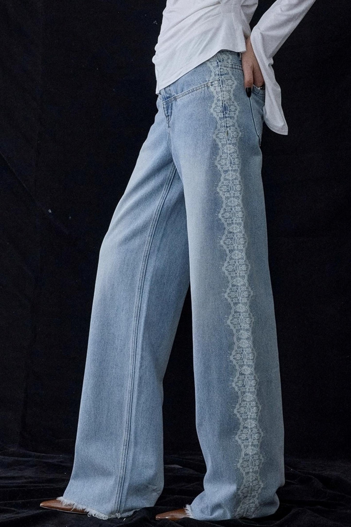 Lace Raw Hem Straight Jeans