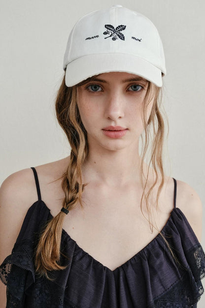 Retro Clover Embroidery Baseball Cap