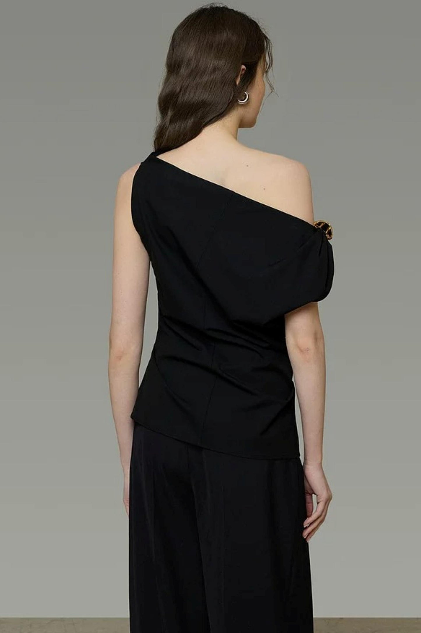 Off-Shoulder Slim Top