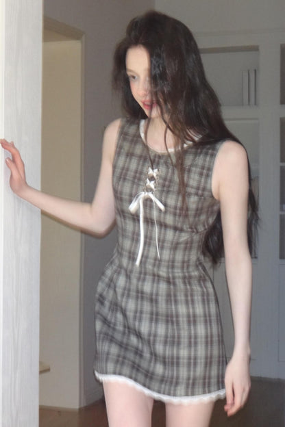 Vintage Tie-Doll Dress