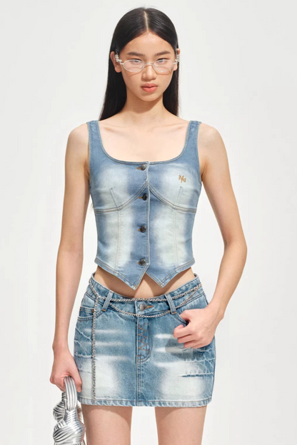 Körpernah-Weste aus gewaschenem Denim