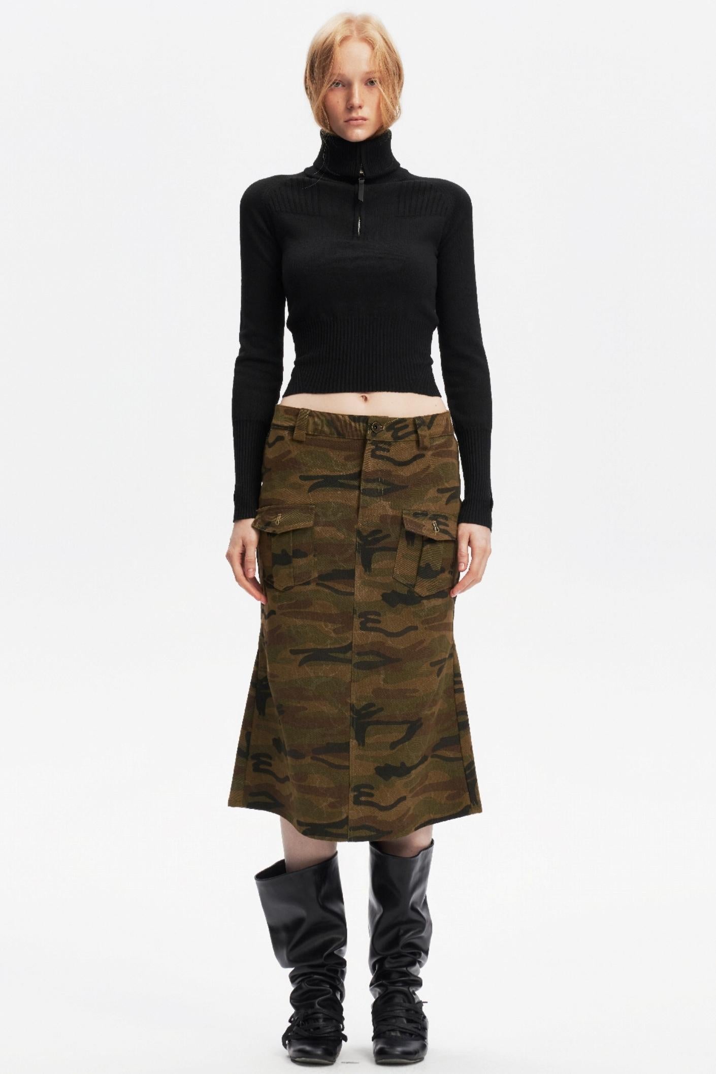 Half-High Collar Knit Top