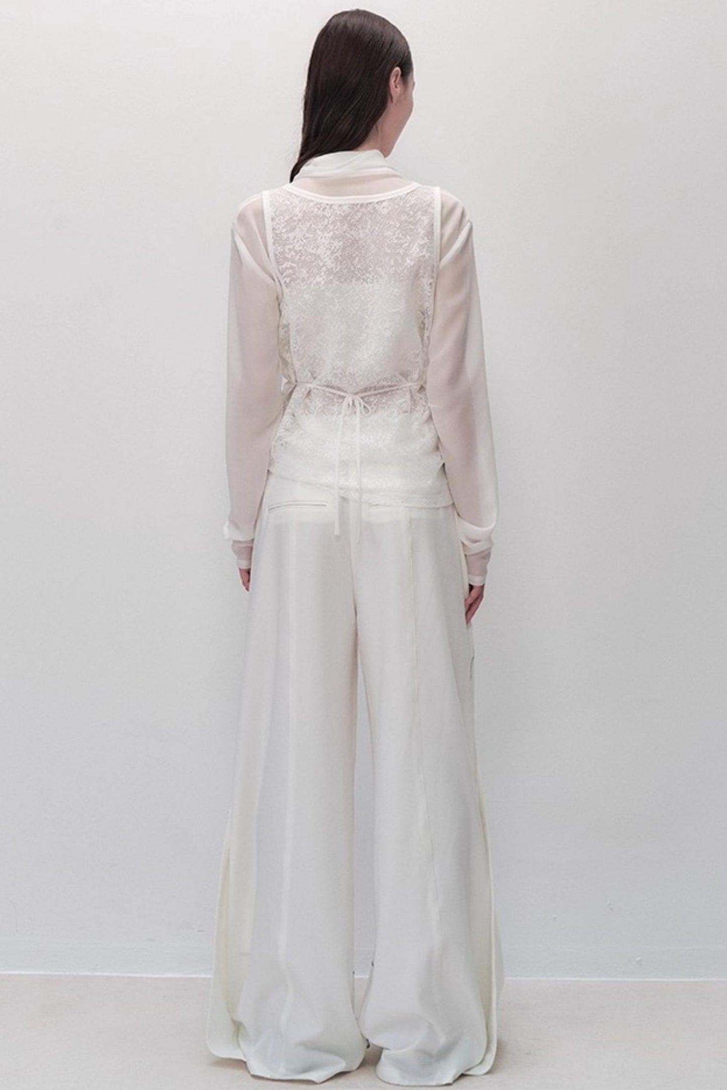 Lace Sleeveless Vest