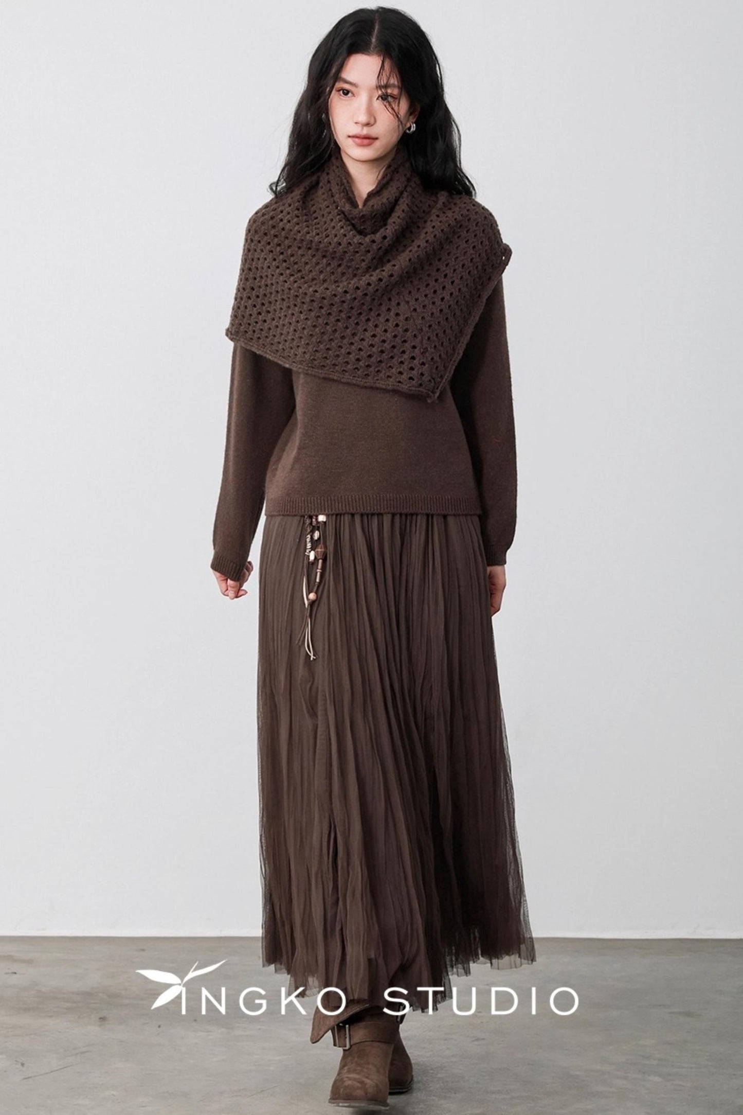 Sauce Brown Shoulder Sweater
