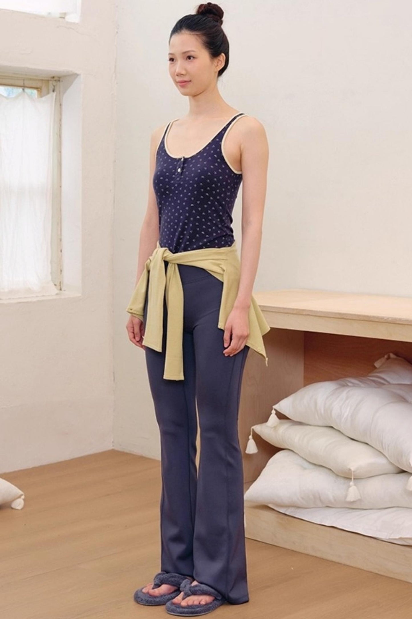 Fashionable High-Waisted Contouring Bootcut Pants