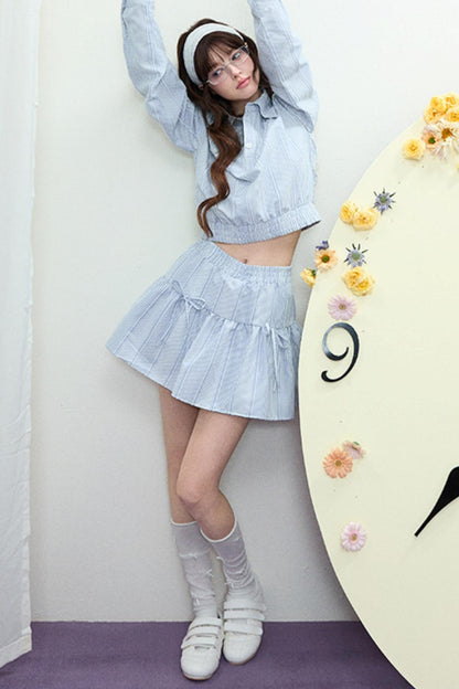 Zweiteiliger gestreifter Frühlingsanzug mit Regenschirmrock