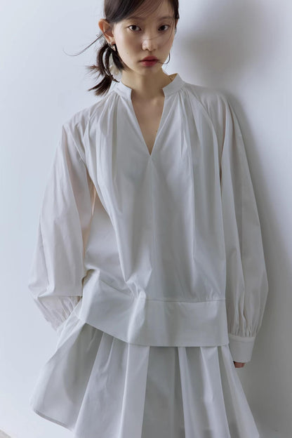 Nebelig weißes Baumwollkleid
