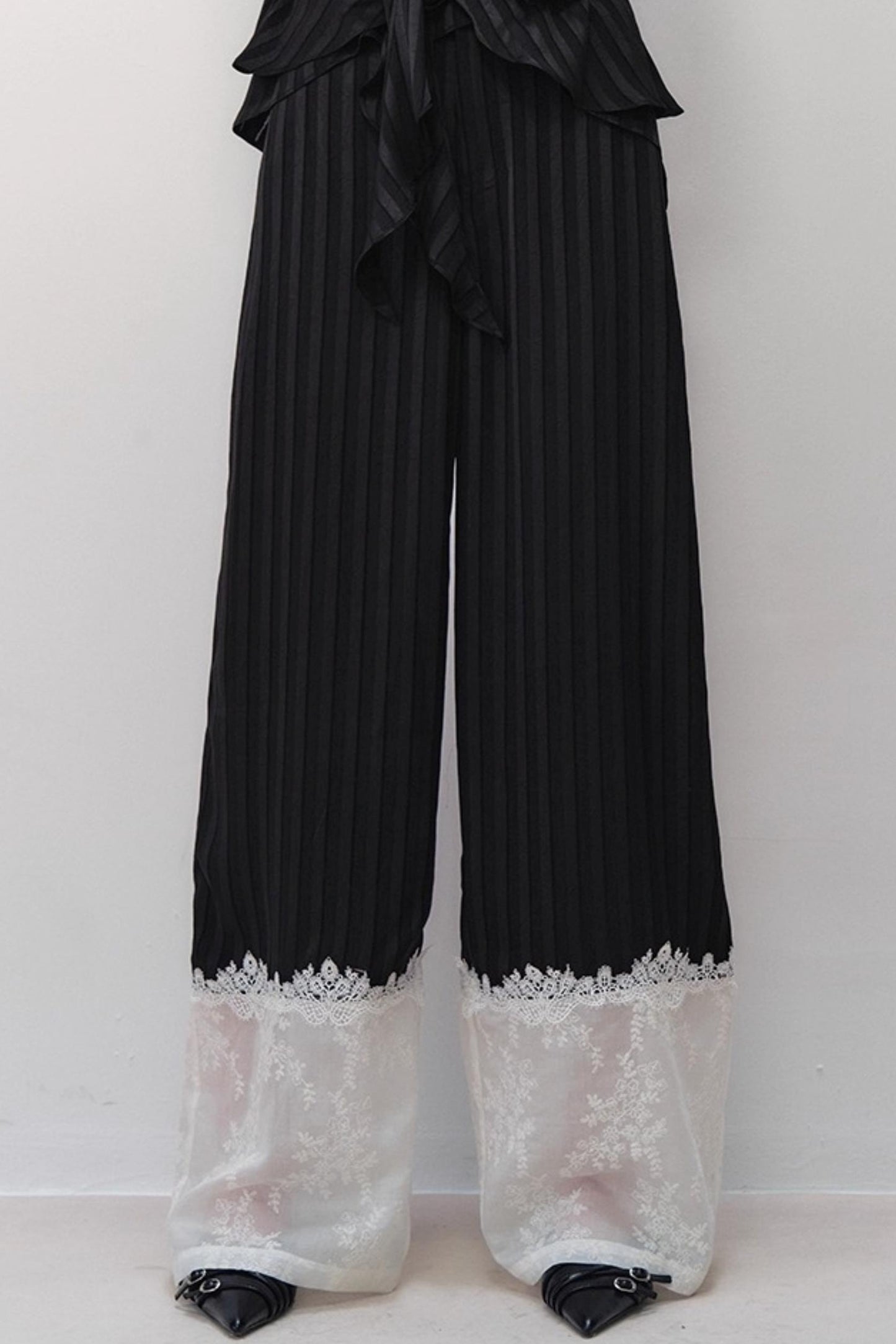 Embroidered Straight Pants