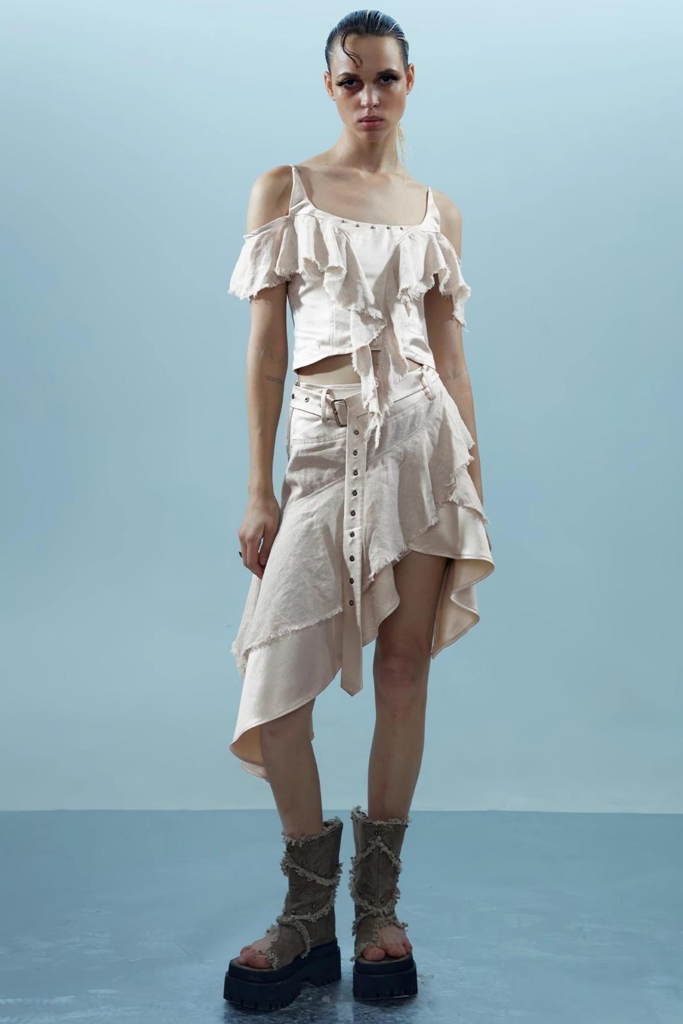 Spectacular Linen Skirt Set-Up