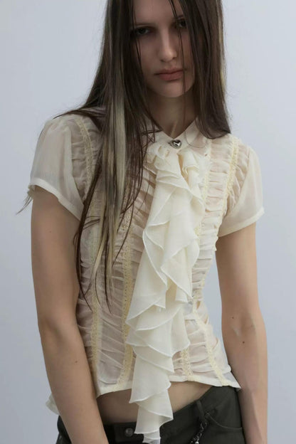 Blusa vittoriana fatta a mano in velo leggero