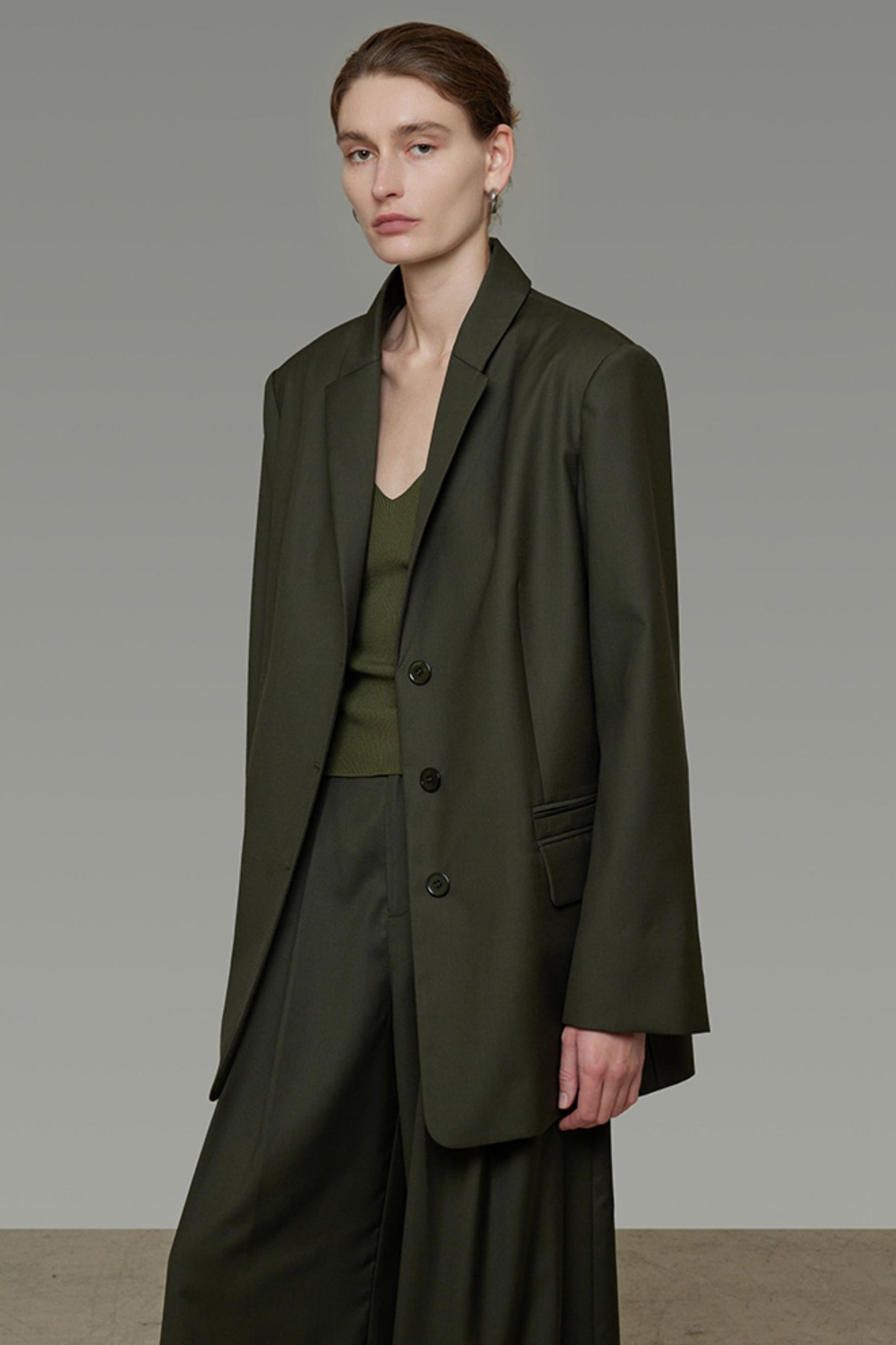 High-End Loose Pleated Coat Set-Up