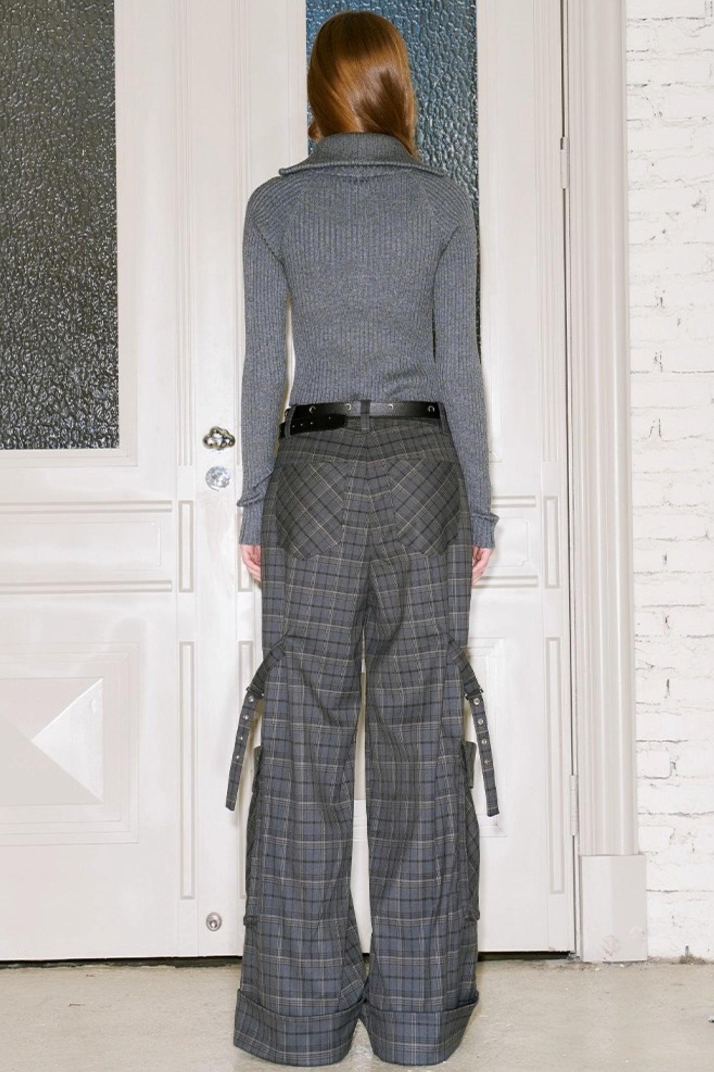 Stand-Up Collar Bottom Sweater