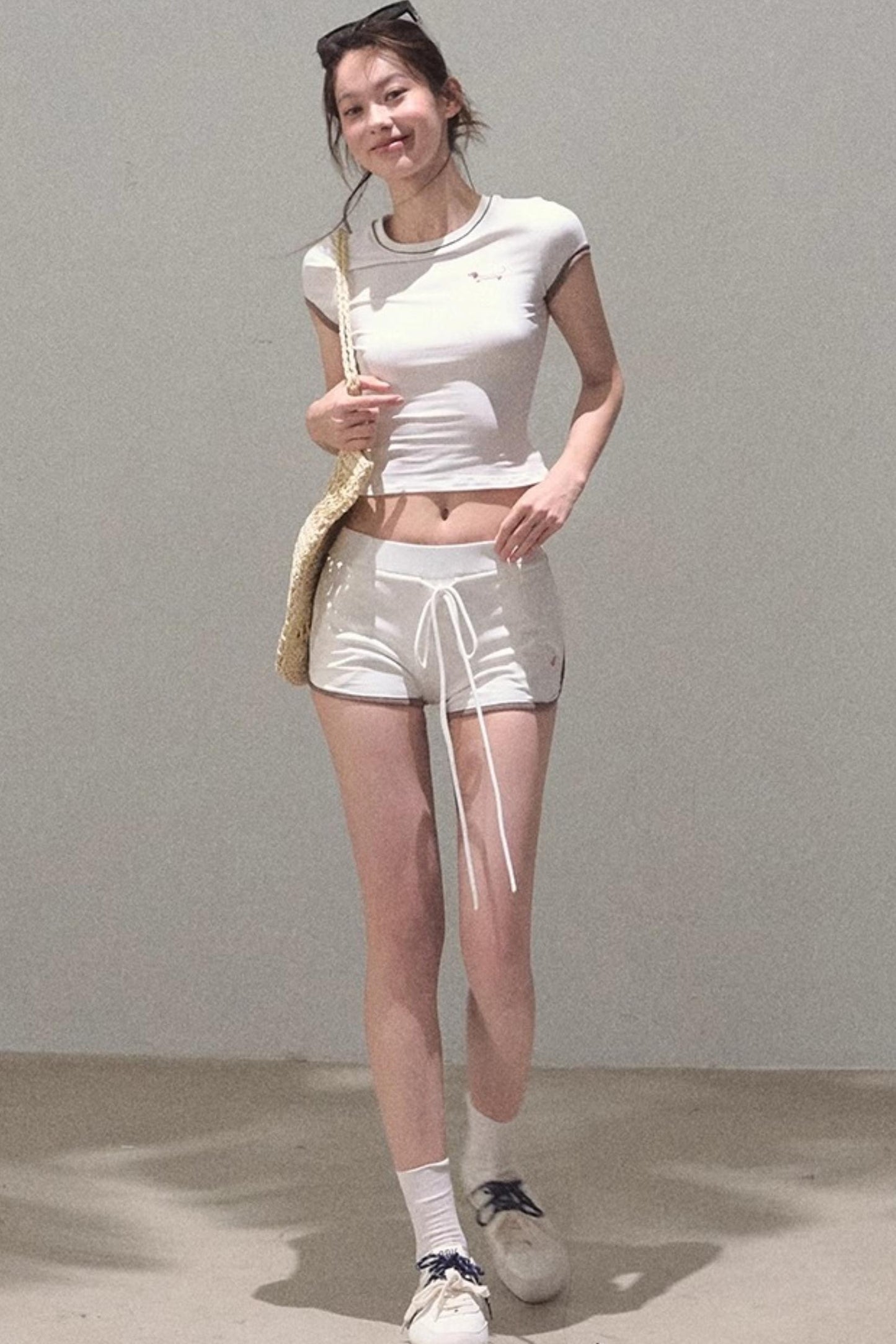 Active Round-Neck Set-Up