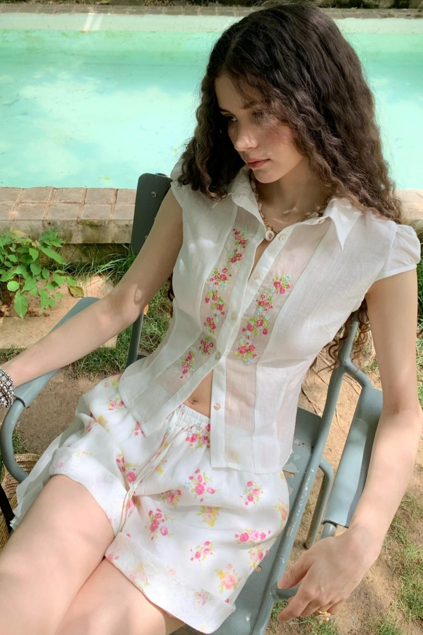 Elegant Floral Shirt And Skirt Set-Up