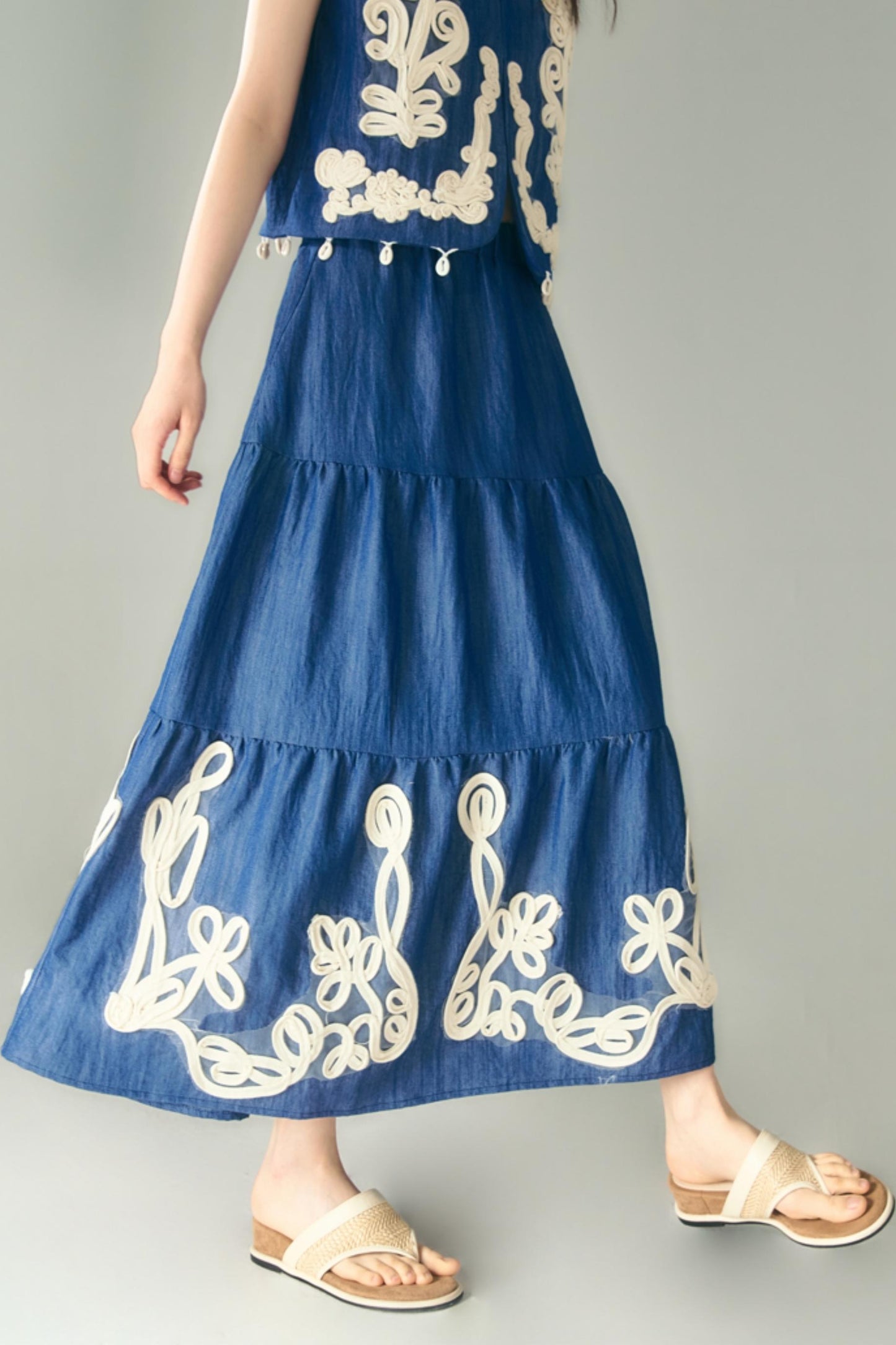 Wind Vines Flower Shell Pendant Vest Set-Up