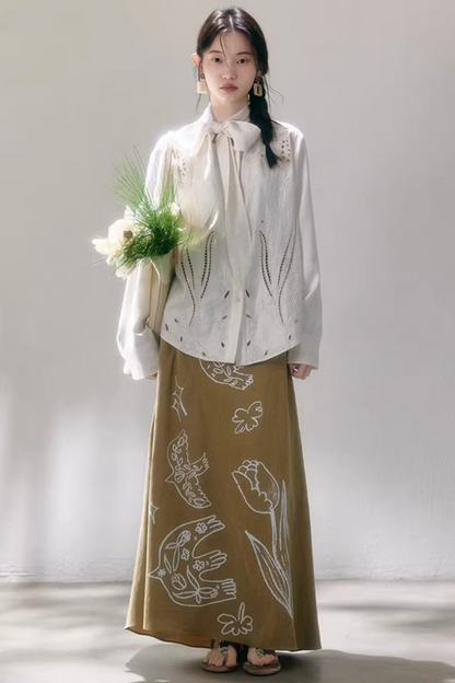 Tulip Embroidery Blouse