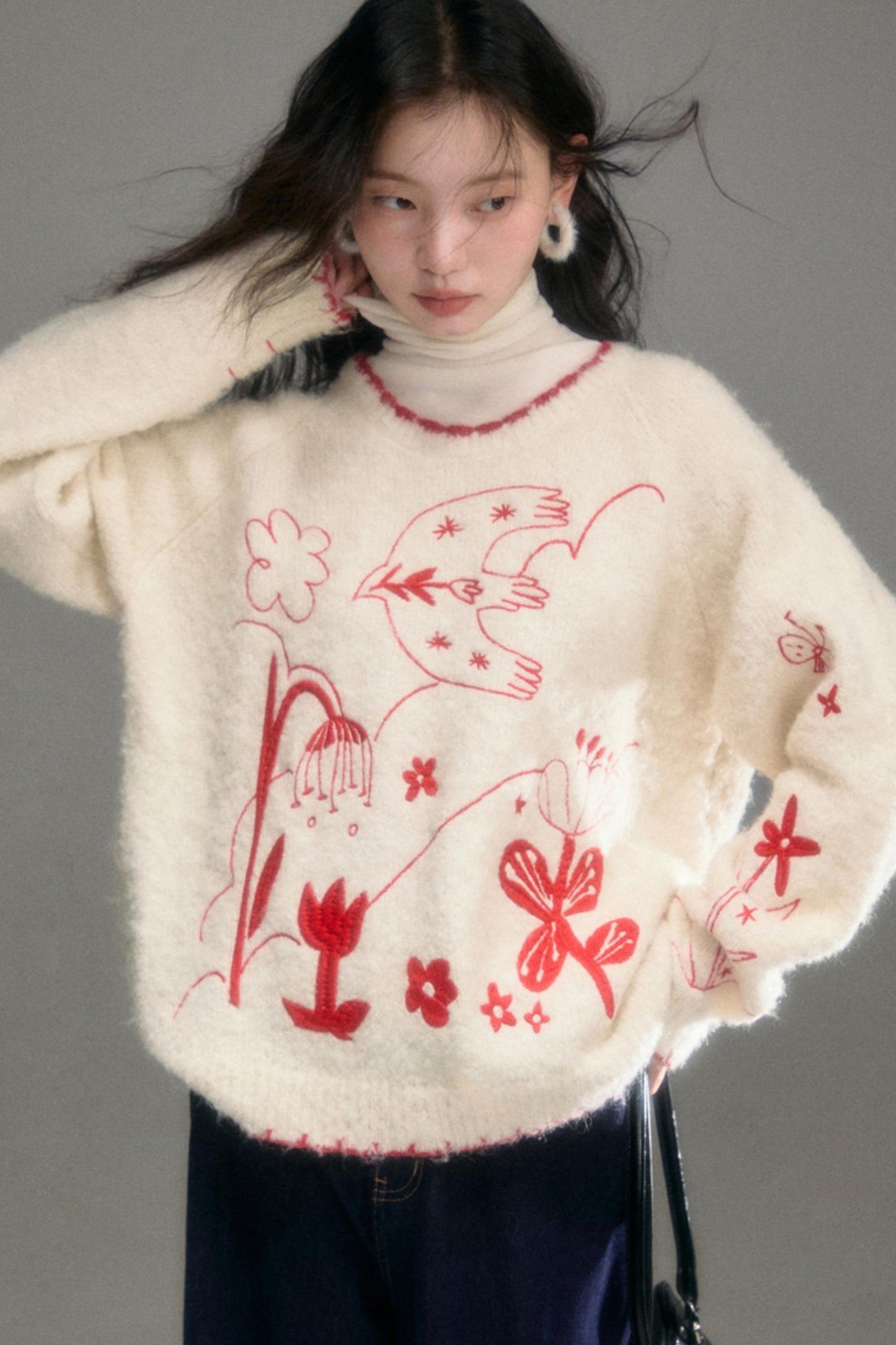 Snowy Field Tulip Embroidery Top