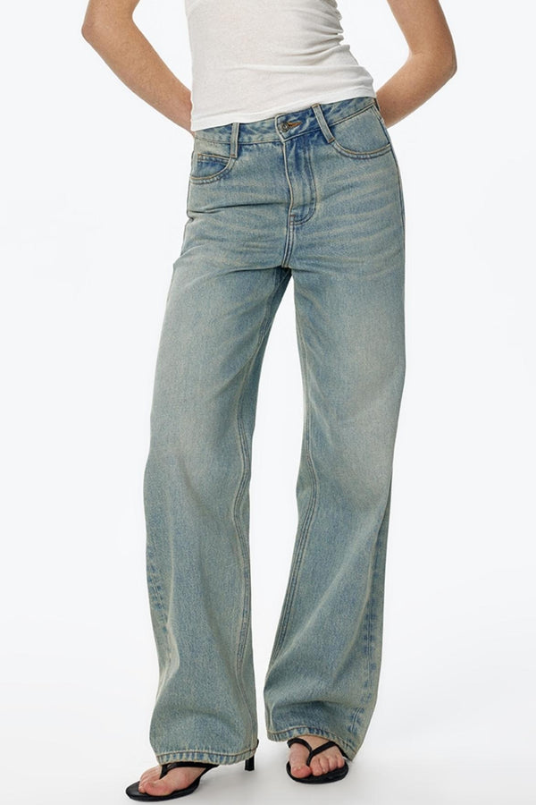 Distressed Loose Fit Jeans