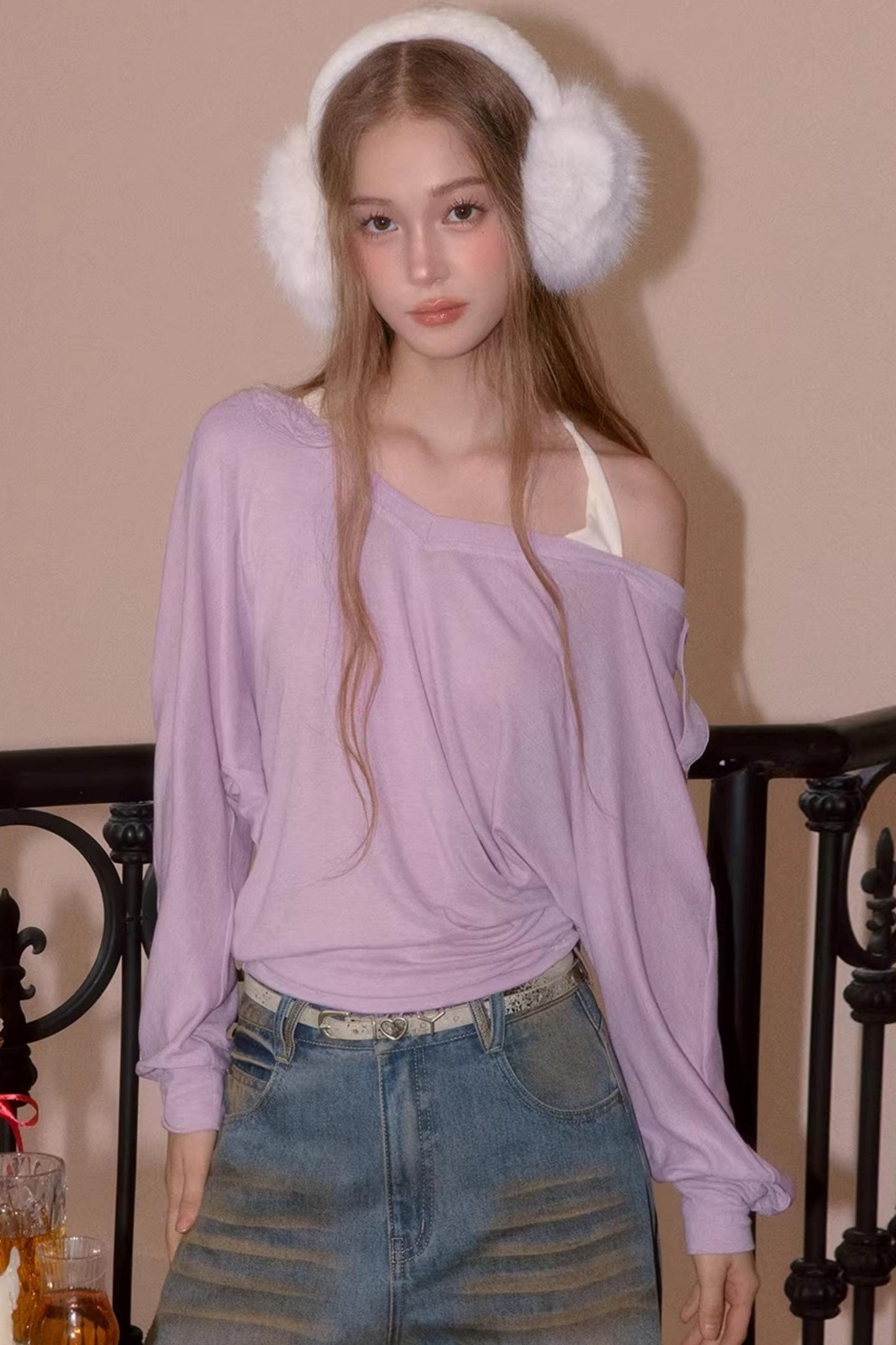 Rosa-lila T-Shirt mit Fledermausärmeln